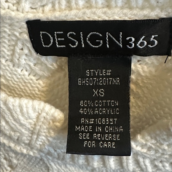 DESIGN 365 Knit Top - Picture 5 of 8